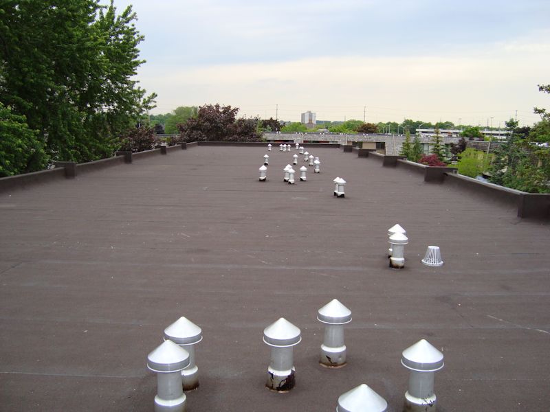 Flat Roof Mississauga Condominium